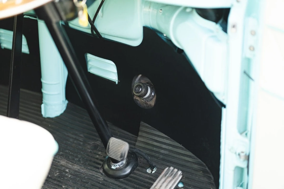 1973 Volkswagen Bay-Window Camper - Image 16 of 30