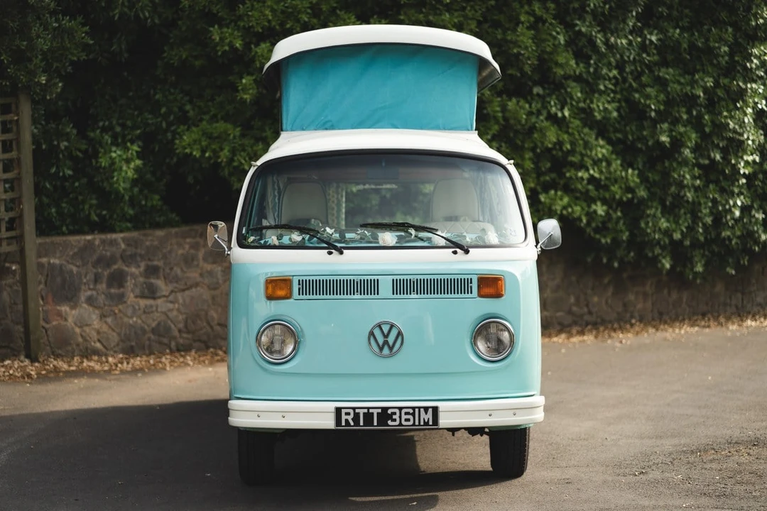 1973 Volkswagen Bay-Window Camper - Image 5 of 30