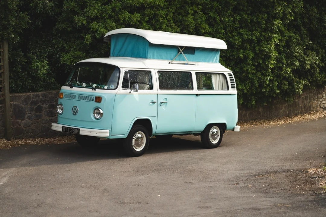 1973 Volkswagen Bay-Window Camper - Image 6 of 30