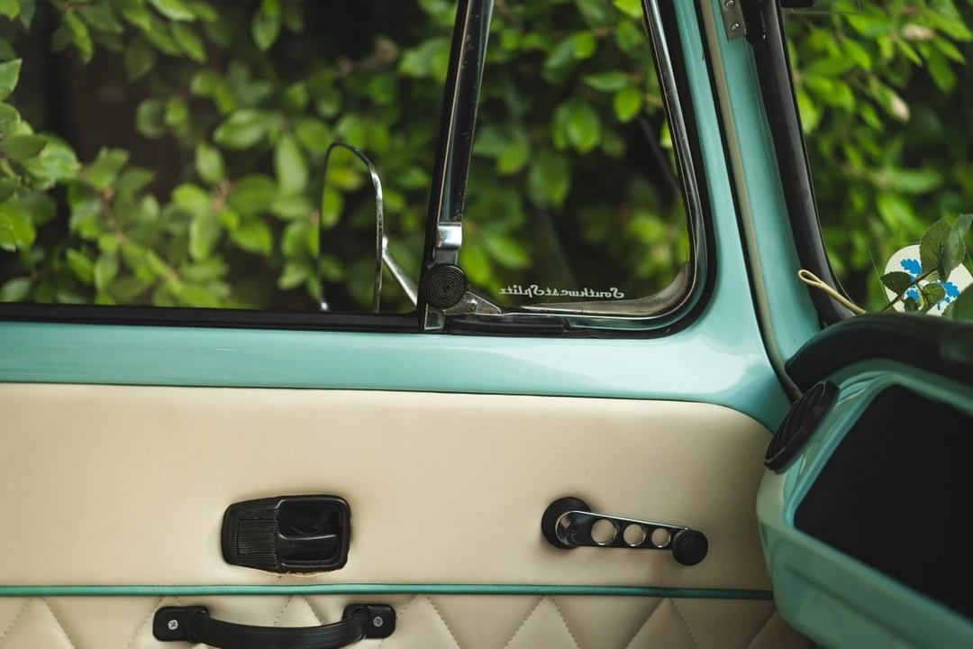 1973 Volkswagen Bay-Window Camper - Image 28 of 30