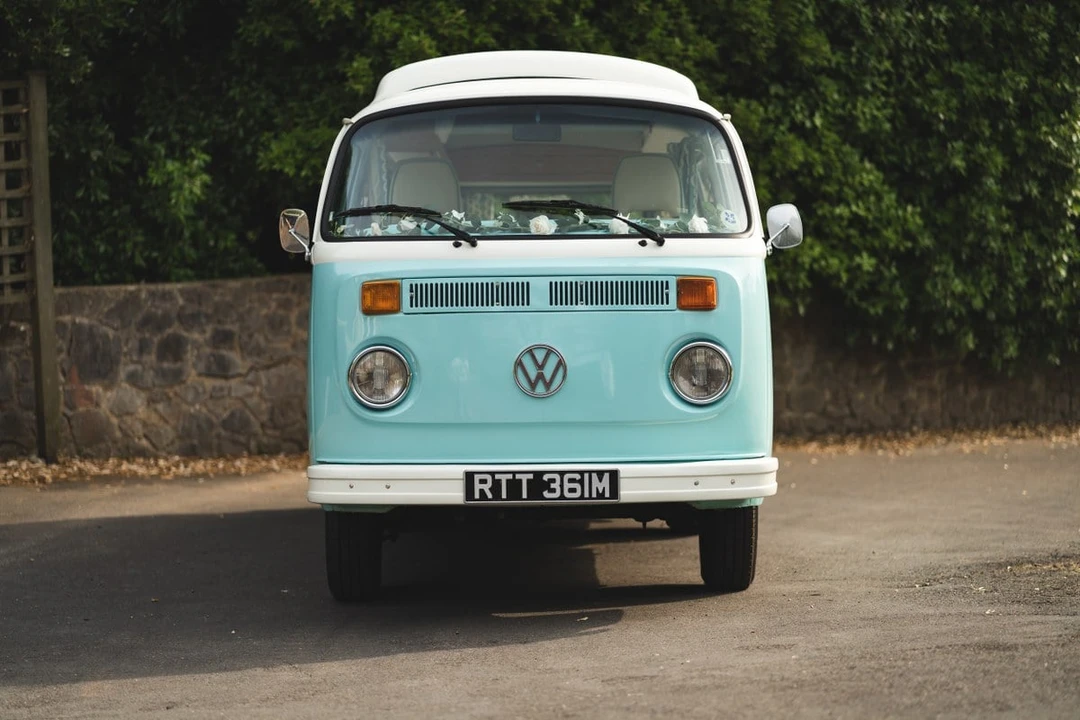 1973 Volkswagen Bay-Window Camper - Image 2 of 30