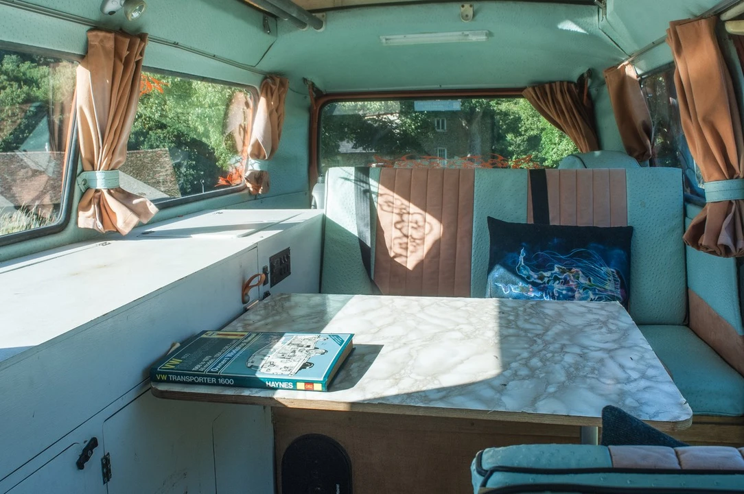 1973 Volkswagen Bay-Window Camper - Image 25 of 30