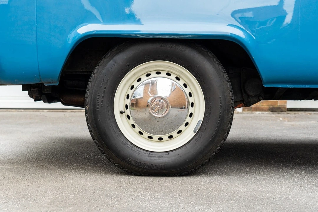 1973 Volkswagen Bay-Window Camper - Image 9 of 30