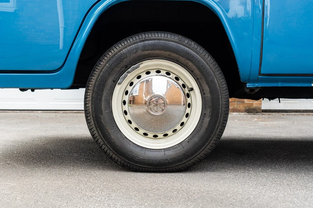 1973 Volkswagen Bay-Window Camper - Image 11 of 30