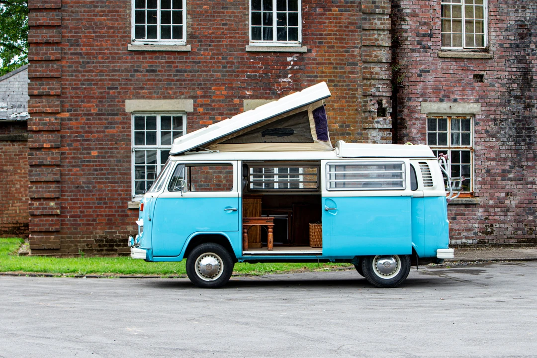 1973 Volkswagen Bay-Window Camper - Image 9 of 10