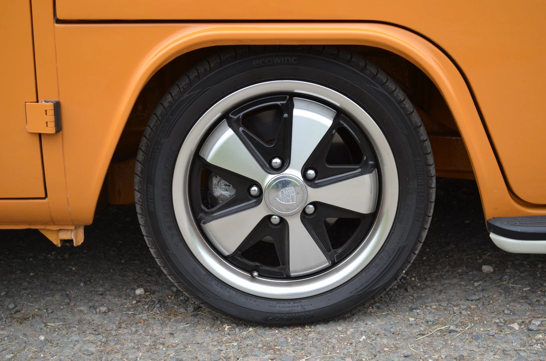 1973 Volkswagen Bay-Window Pickup - Image 28 of 31