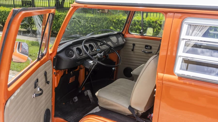 1973 Volkswagen Bay-Window Camper - Image 4 of 27