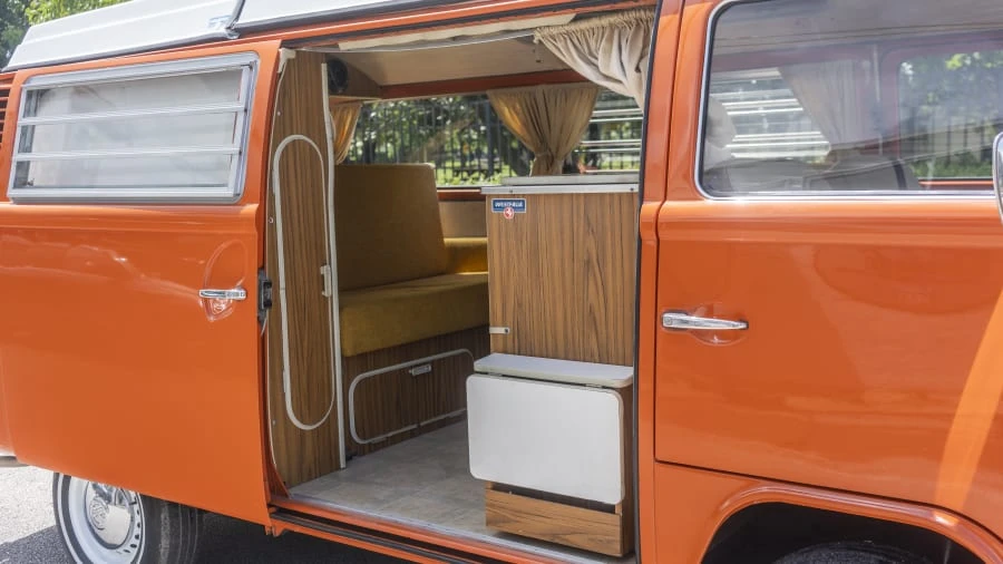 1973 Volkswagen Bay-Window Camper - Image 9 of 27