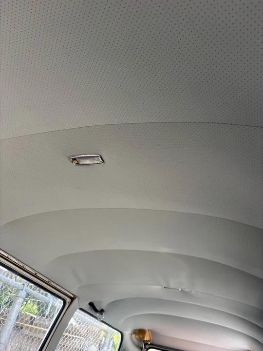 1973 Volkswagen Bay-Window Bus - Image 9 of 9