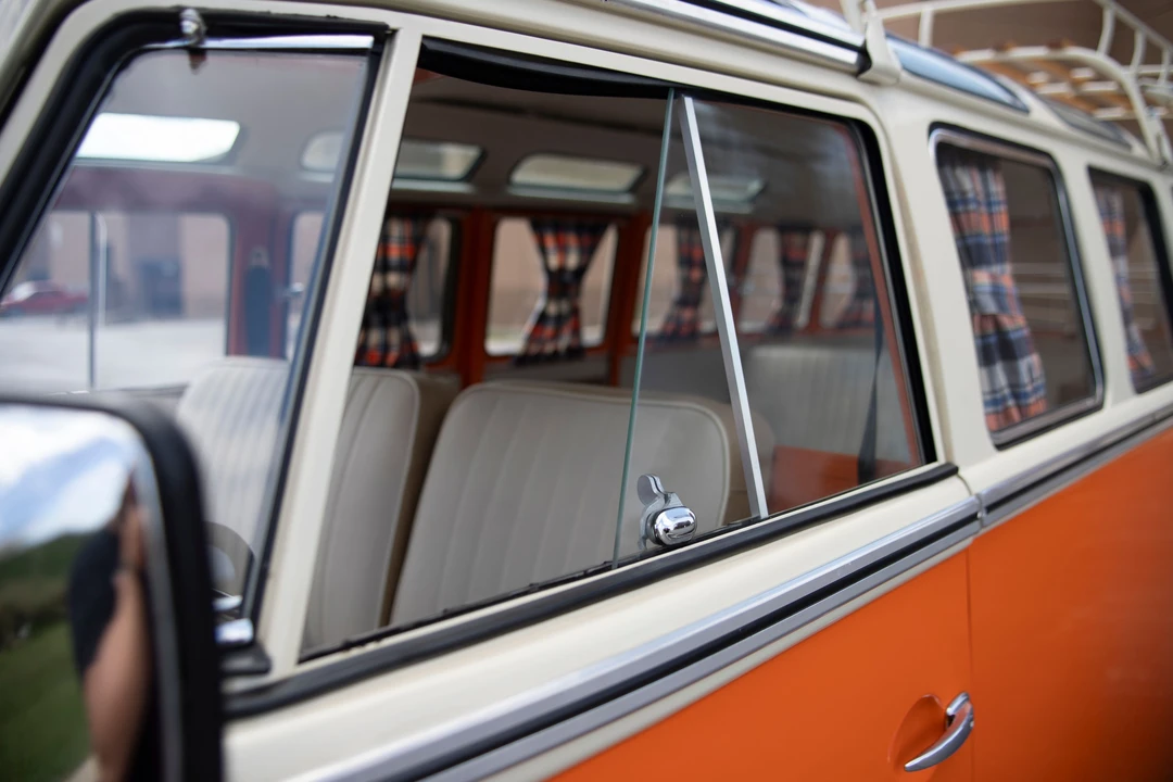 1973 Volkswagen Bay-Window Camper - Image 14 of 31