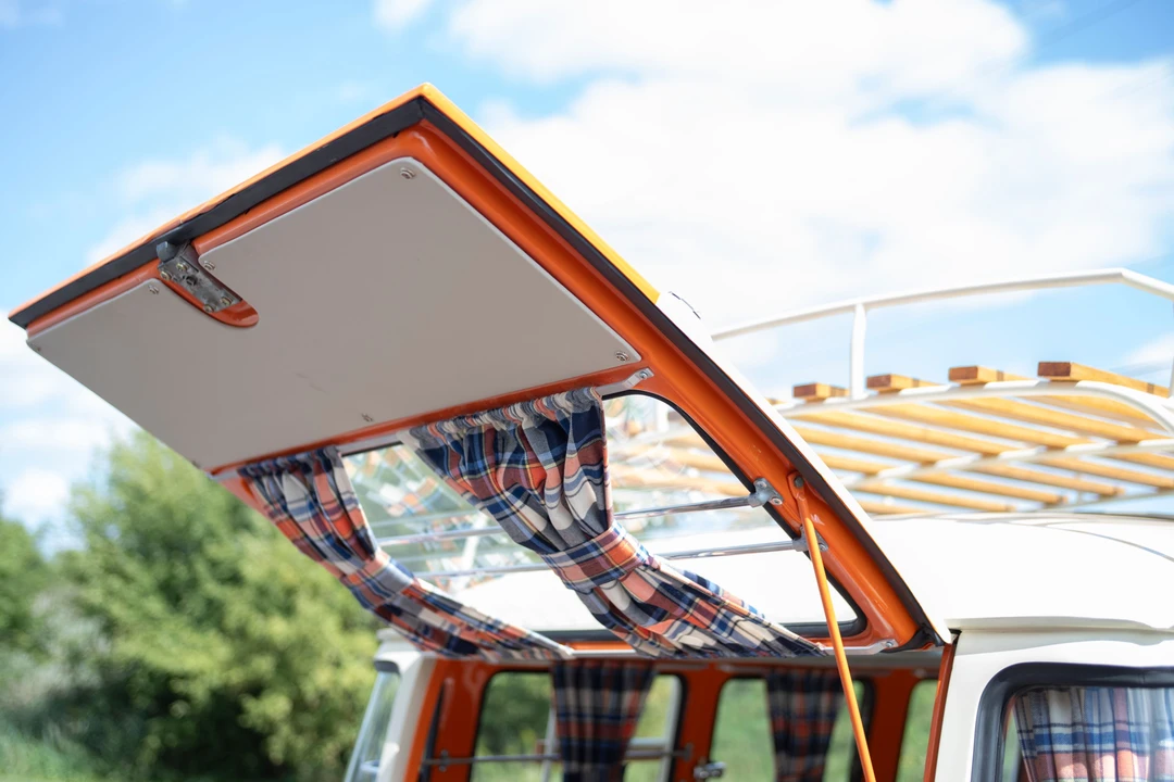 1973 Volkswagen Bay-Window Camper - Image 27 of 31