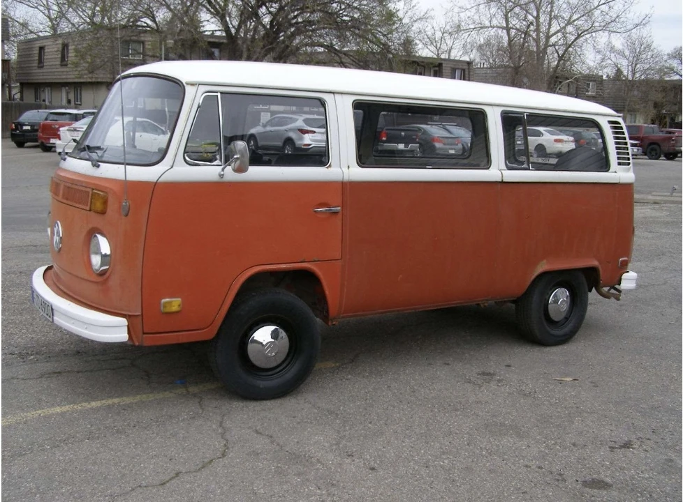1973 Volkswagen Bay-Window Bus - Image 3 of 31