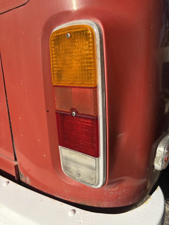 1973 Volkswagen Bay-Window Bus - Image 25 of 31