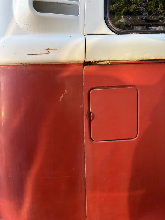 1973 Volkswagen Bay-Window Bus - Image 21 of 31