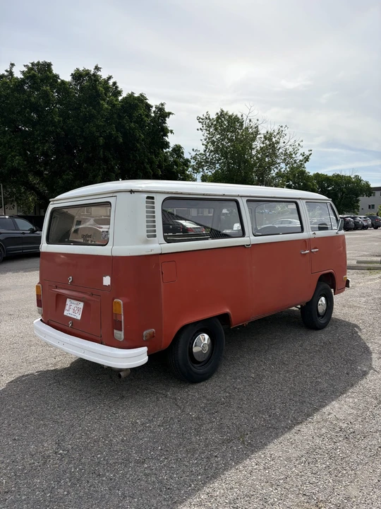 1973 Volkswagen Bay-Window Bus - Image 8 of 31