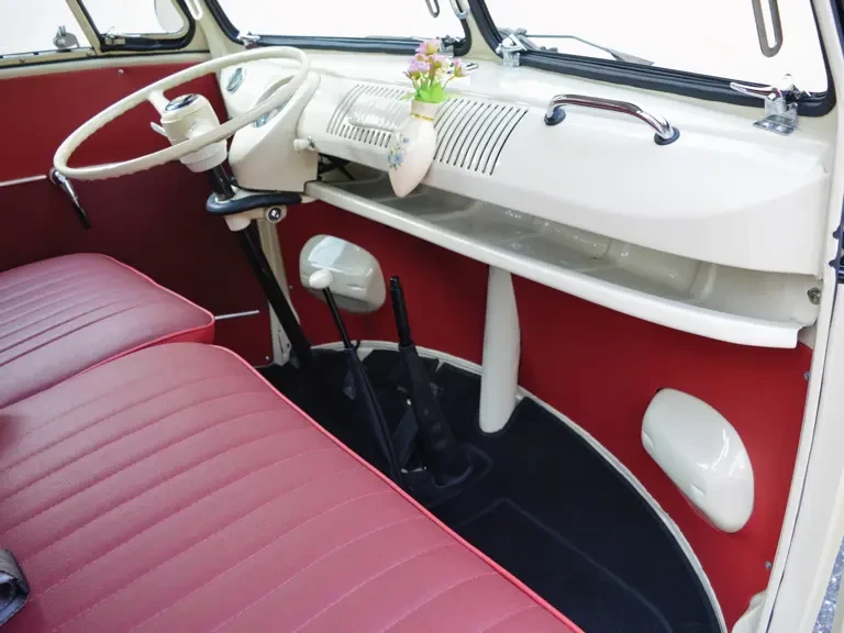 1973 Volkswagen Split-Window Bus - Image 5 of 31