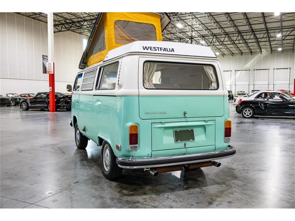1973 Volkswagen Bay-Window Bus - Image 21 of 31