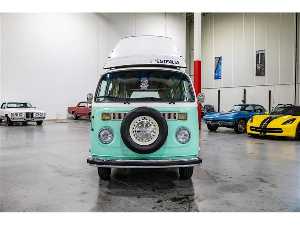 1973 Volkswagen Bay-Window Bus - Image 26 of 31