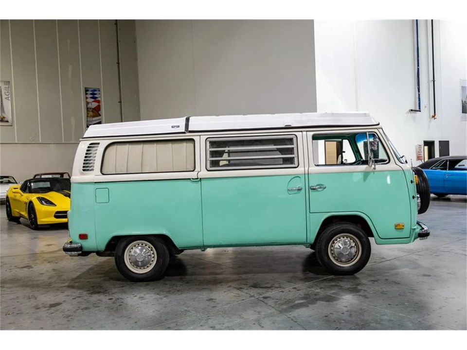 1973 Volkswagen Bay-Window Bus - Image 8 of 31