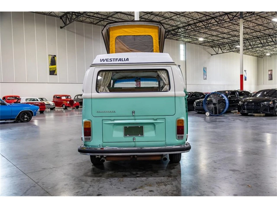 1973 Volkswagen Bay-Window Bus - Image 22 of 31