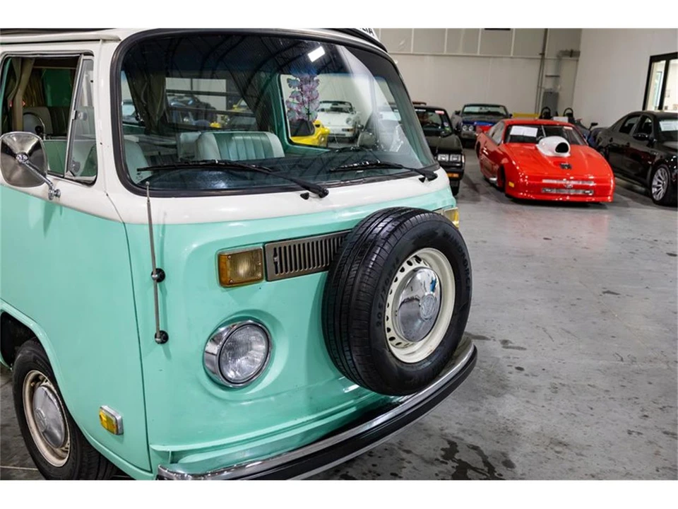 1973 Volkswagen Bay-Window Bus - Image 27 of 31