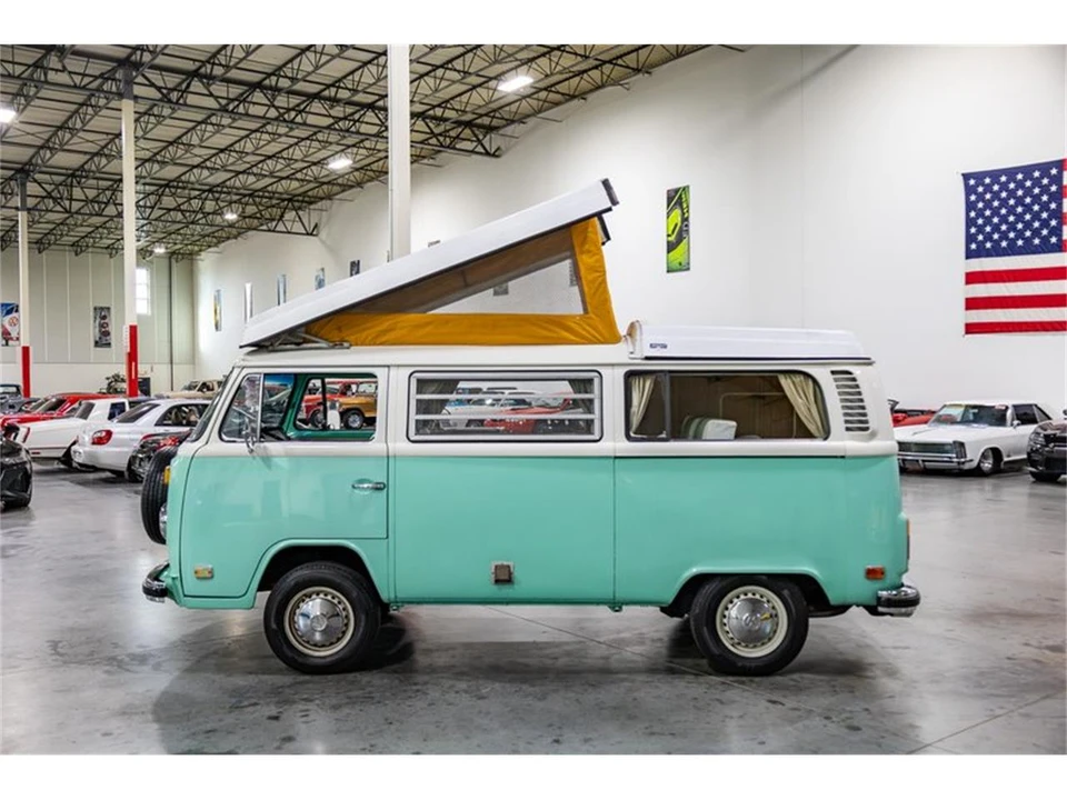 1973 Volkswagen Bay-Window Bus - Image 20 of 31