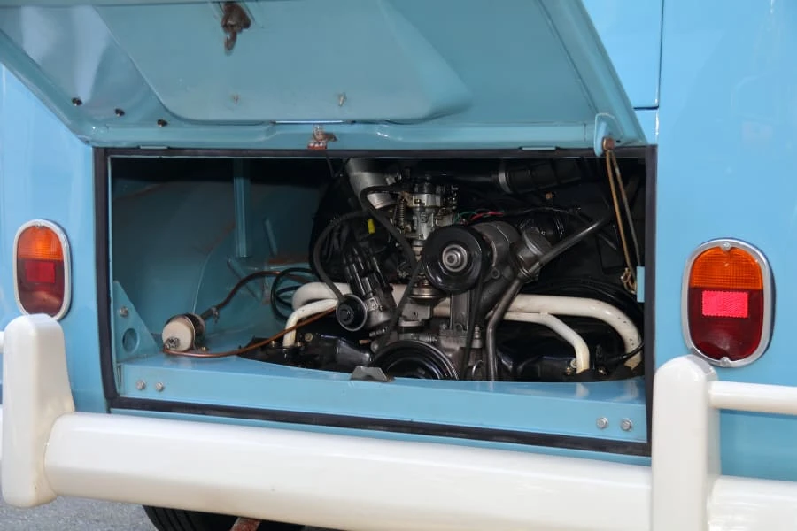 1973 Volkswagen Bay-Window Bus - Image 26 of 29