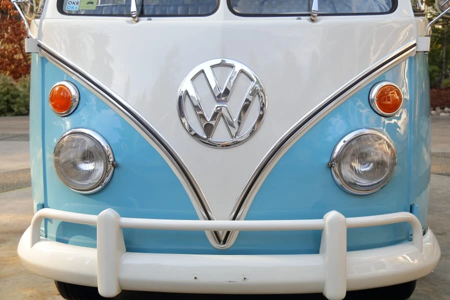 1973 Volkswagen Bay-Window Bus - Image 8 of 29