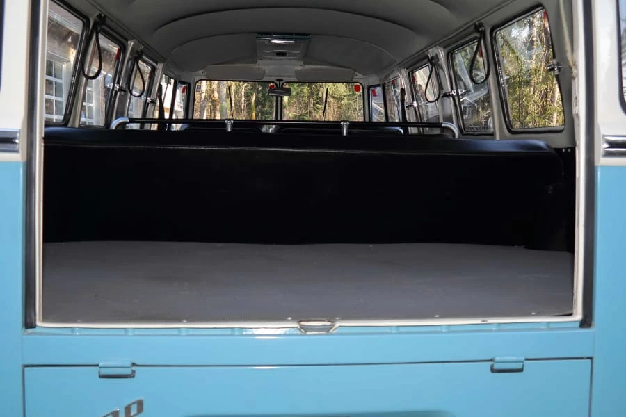 1973 Volkswagen Bay-Window Bus - Image 21 of 29
