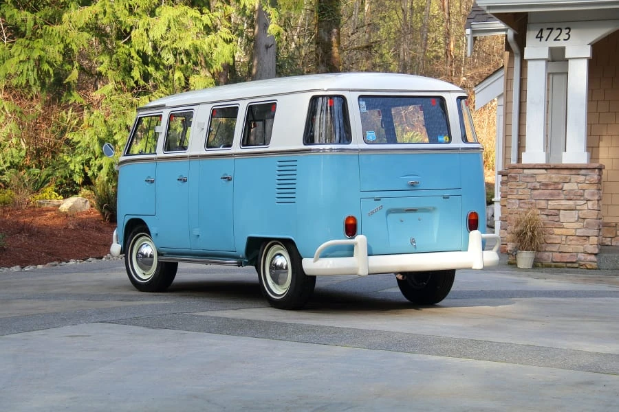 1973 Volkswagen Bay-Window Bus - Image 11 of 29