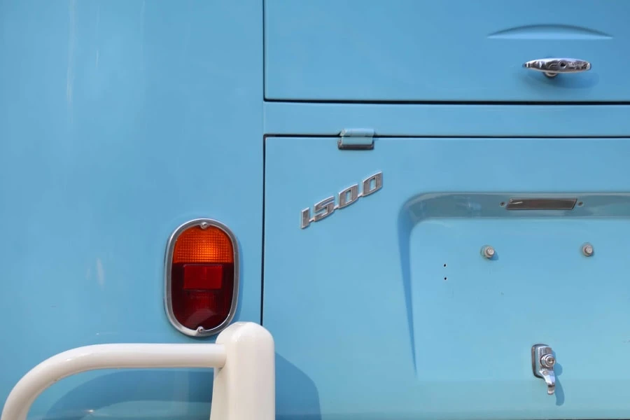 1973 Volkswagen Bay-Window Bus - Image 3 of 29