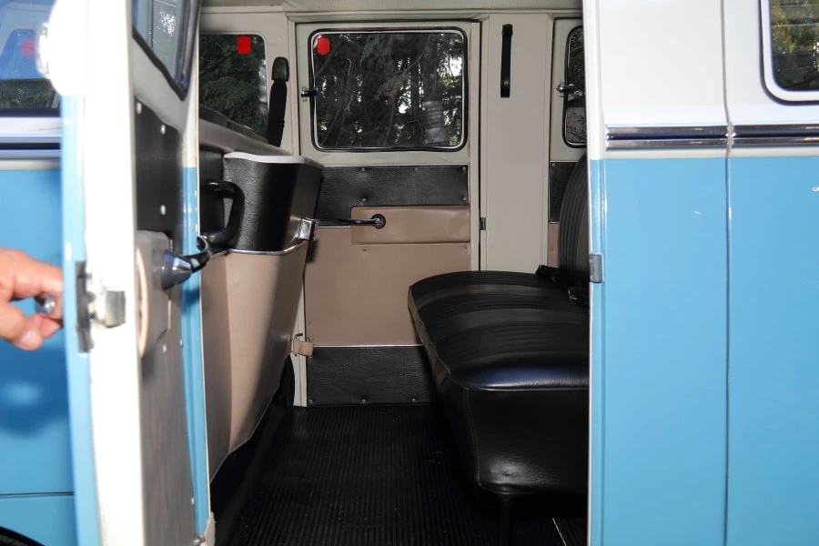 1973 Volkswagen Bay-Window Bus - Image 17 of 29