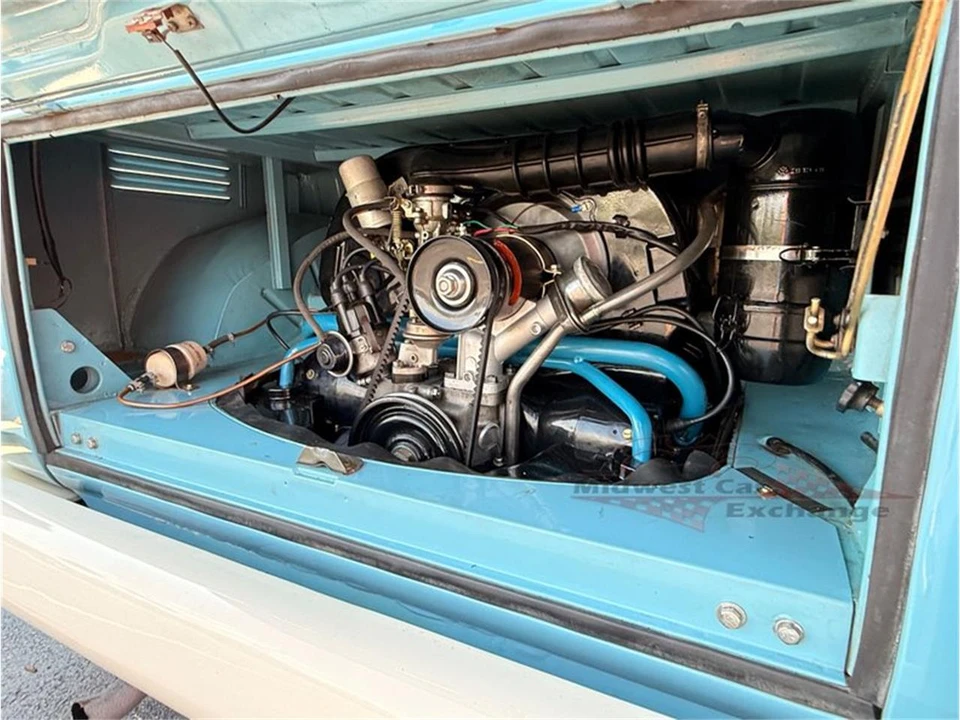 1973 Volkswagen Bay-Window Bus - Image 6 of 31