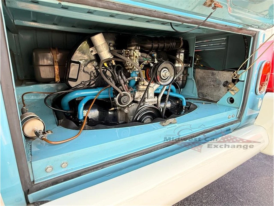 1973 Volkswagen Bay-Window Bus - Image 7 of 31