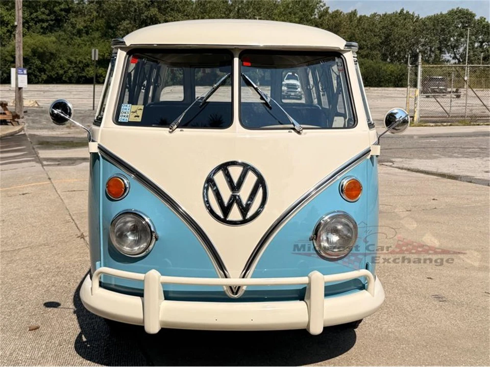 1973 Volkswagen Bay-Window Bus - Image 29 of 31