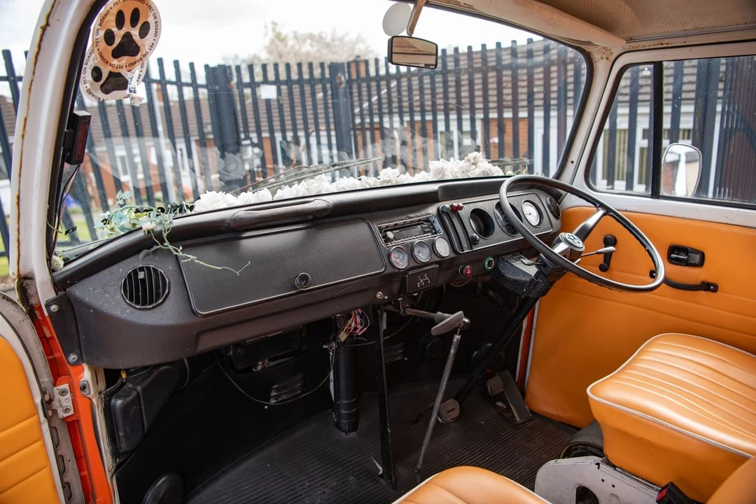 1974 Volkswagen Bay-Window Camper - Image 23 of 30