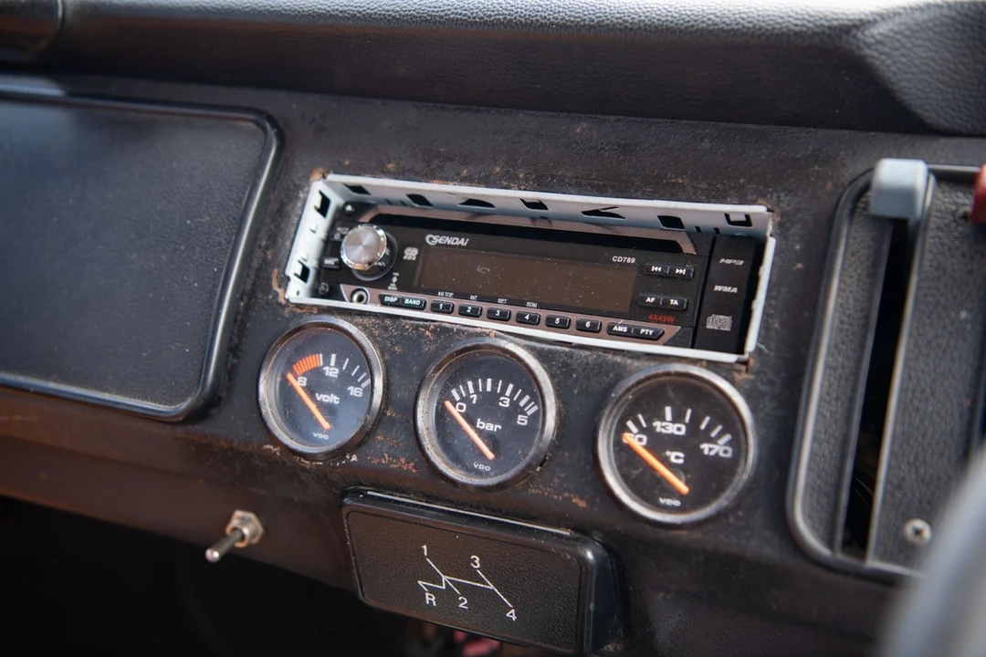 1974 Volkswagen Bay-Window Camper - Image 16 of 30