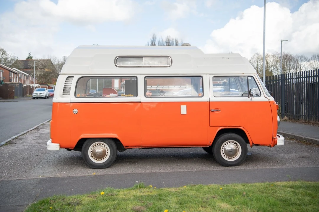 1974 Volkswagen Bay-Window Camper - Image 8 of 30