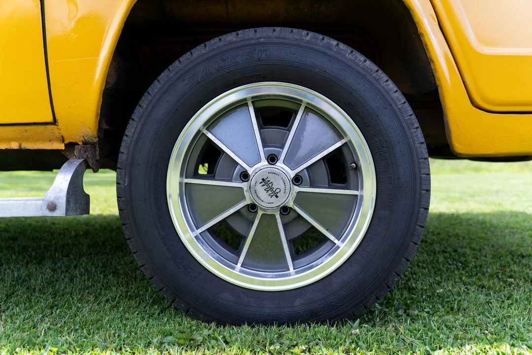 1973 Volkswagen Bay-Window Camper - Image 25 of 30