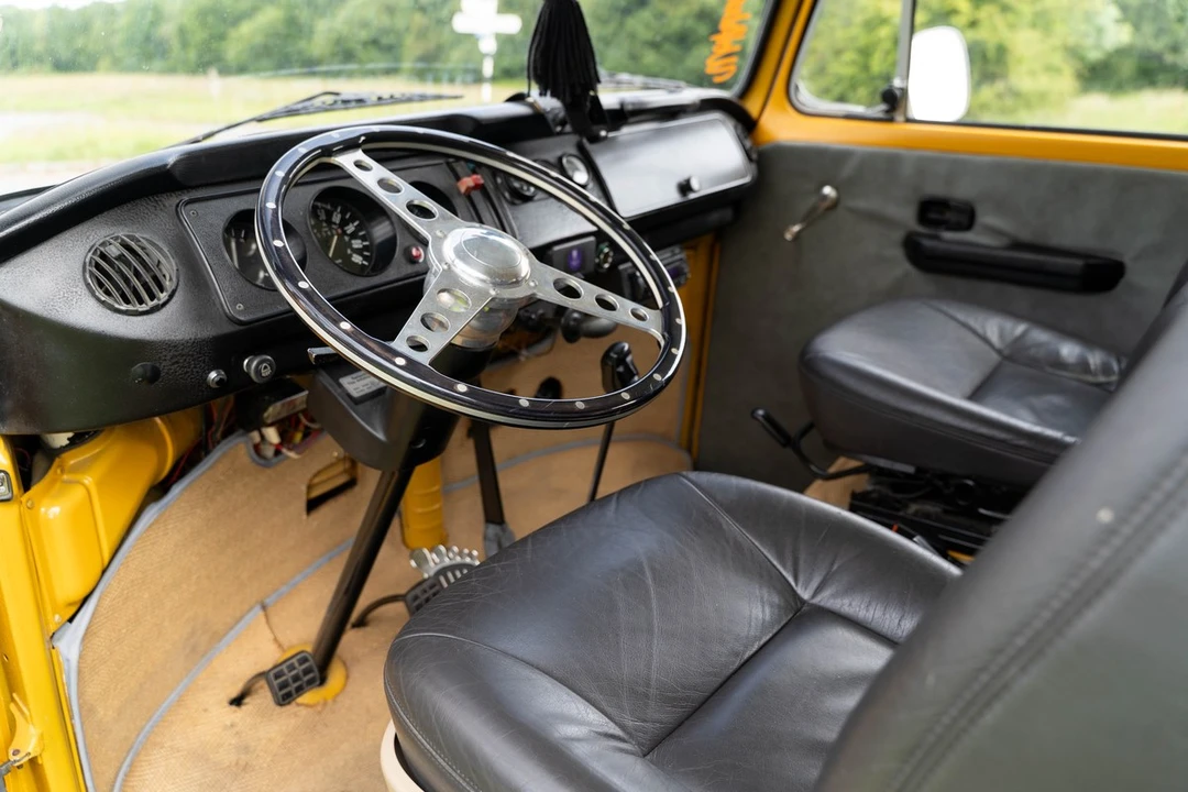 1973 Volkswagen Bay-Window Camper - Image 27 of 30