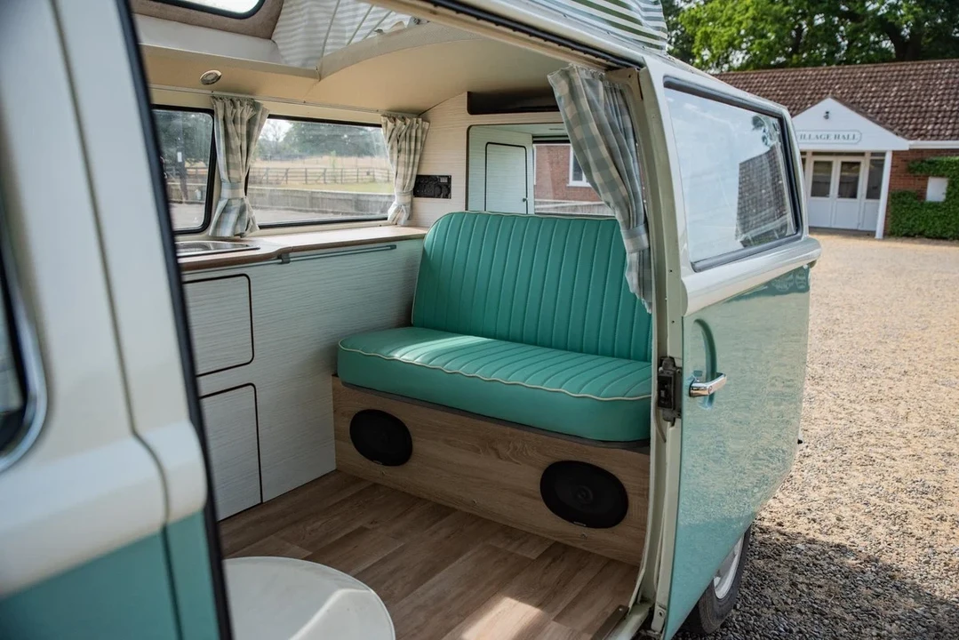 1973 Volkswagen Bay-Window Camper - Image 6 of 31