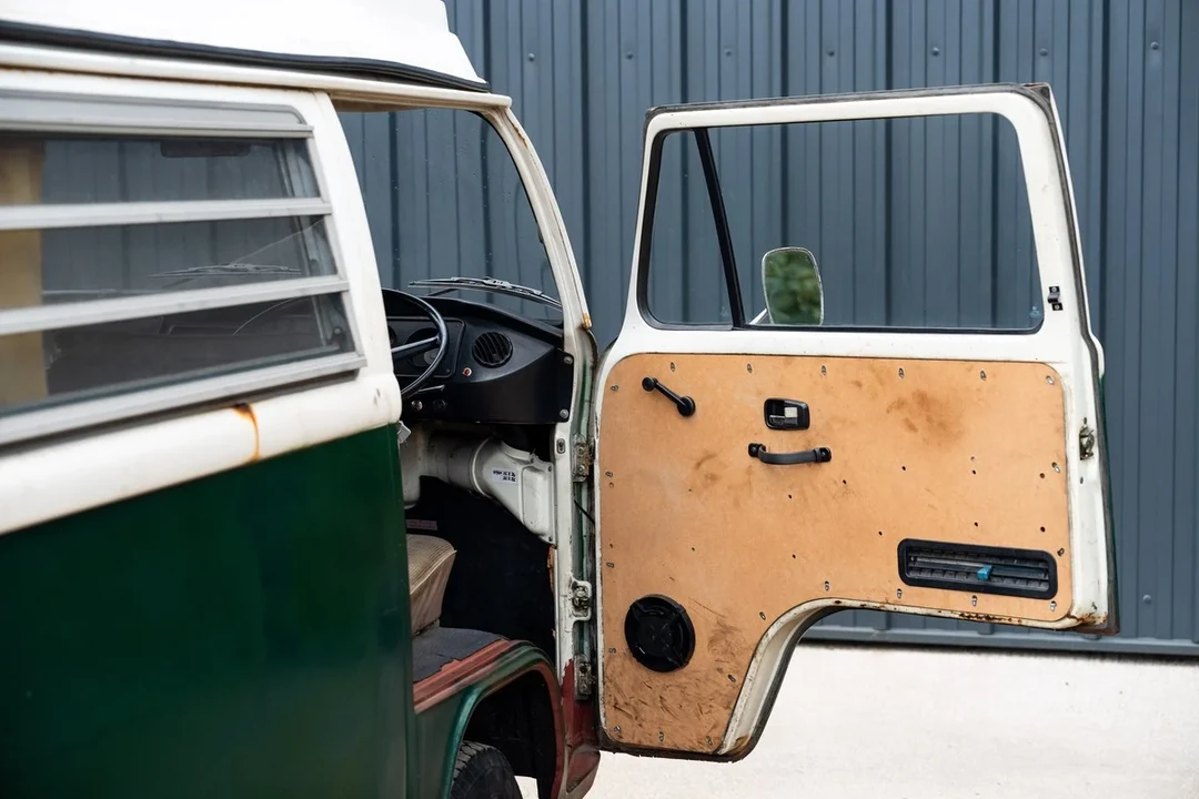 1972 Volkswagen Bay-Window Camper - Image 21 of 30
