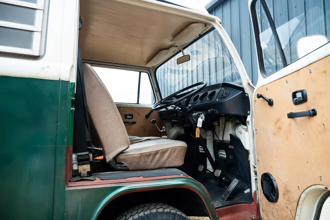 1972 Volkswagen Bay-Window Camper - Image 30 of 30