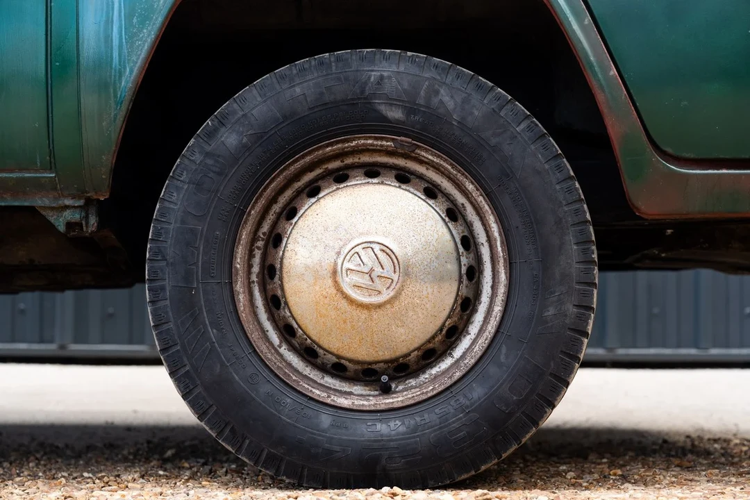 1972 Volkswagen Bay-Window Camper - Image 17 of 30