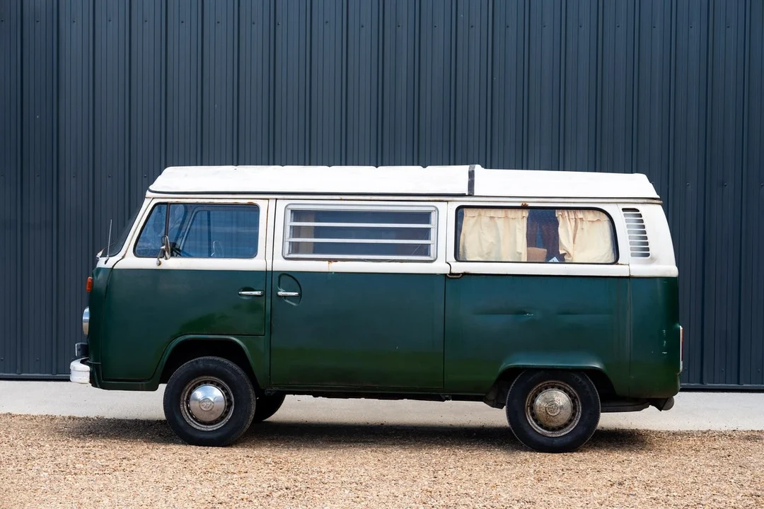 1972 Volkswagen Bay-Window Camper - Image 15 of 30