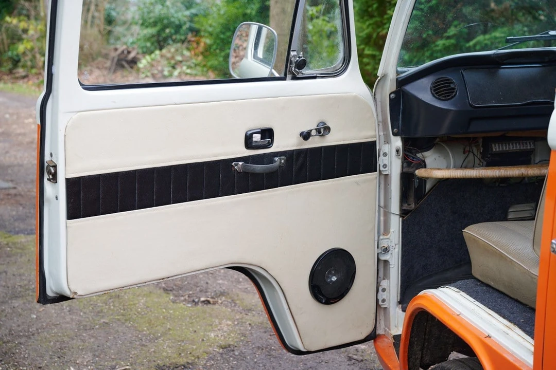 1973 Volkswagen Bay-Window Camper - Image 19 of 30