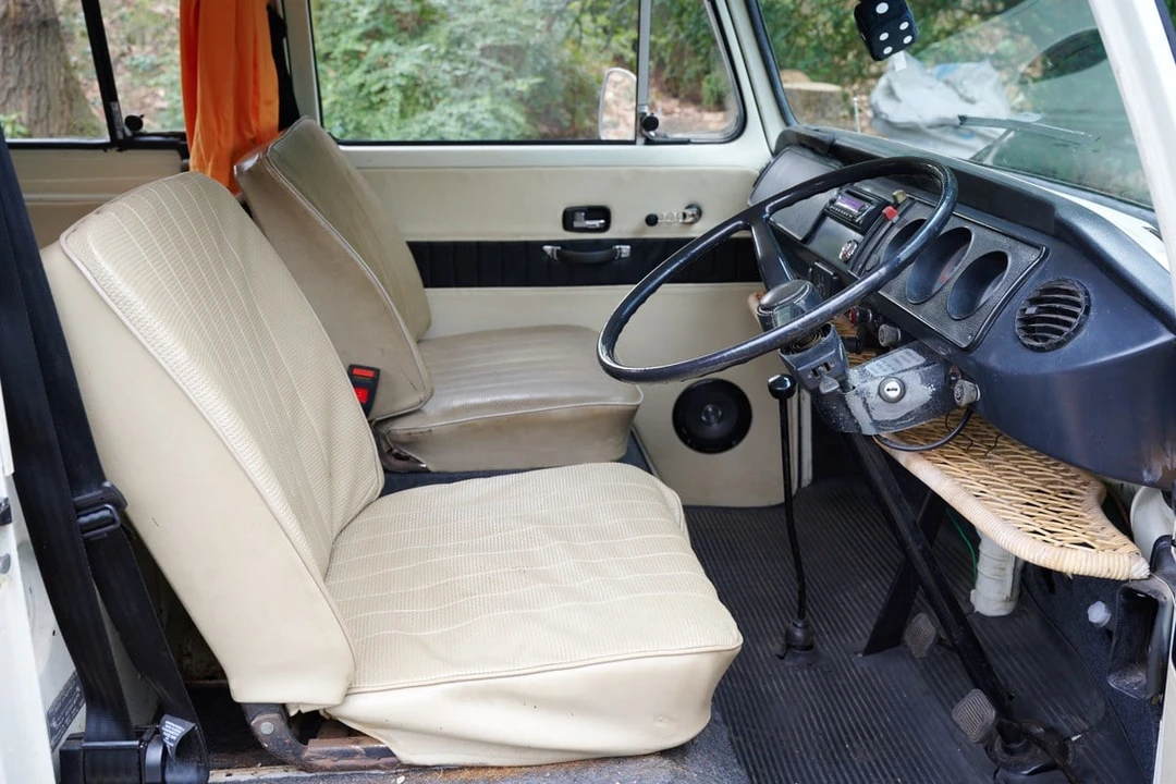 1973 Volkswagen Bay-Window Camper - Image 29 of 30
