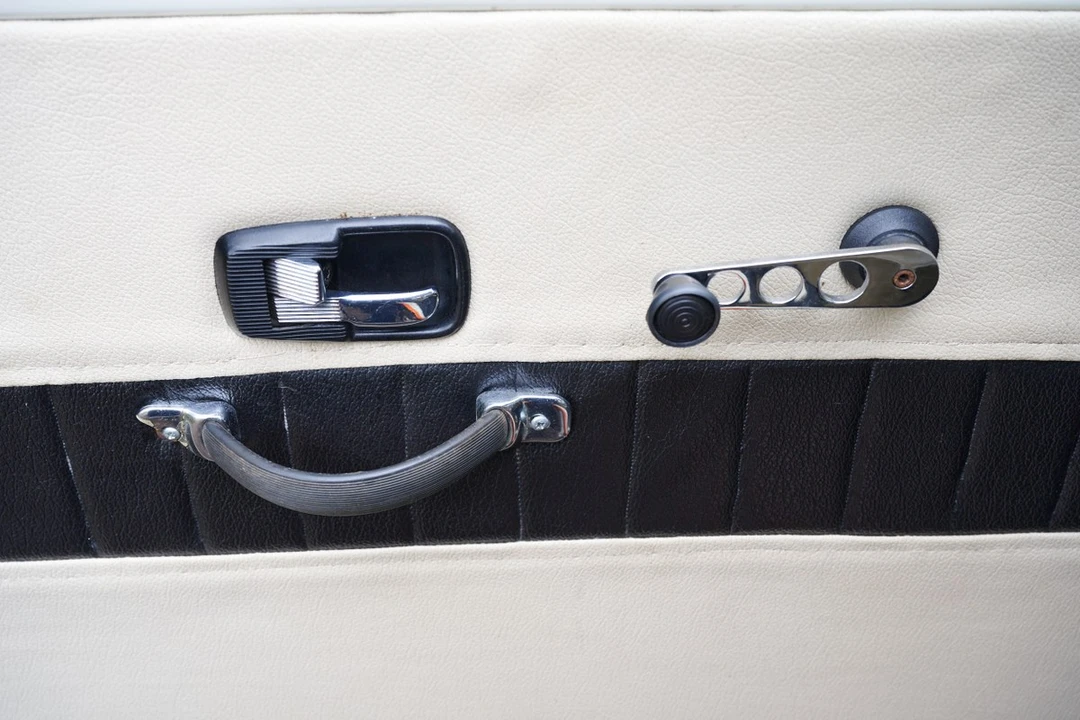 1973 Volkswagen Bay-Window Camper - Image 23 of 30