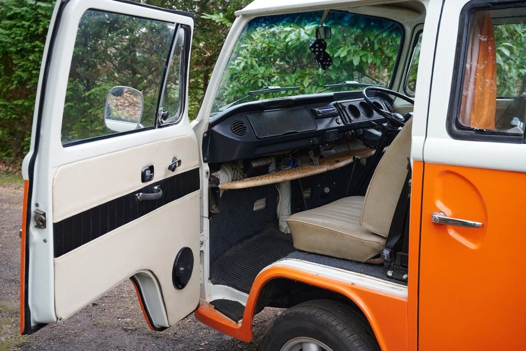 1973 Volkswagen Bay-Window Camper - Image 20 of 30