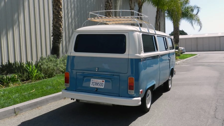 1973 Volkswagen Bay-Window Bus - Image 2 of 8